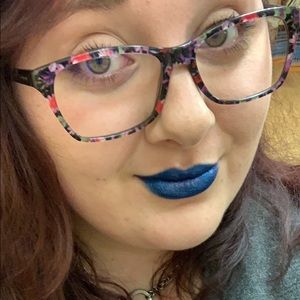 Meet your Posher, Leslie